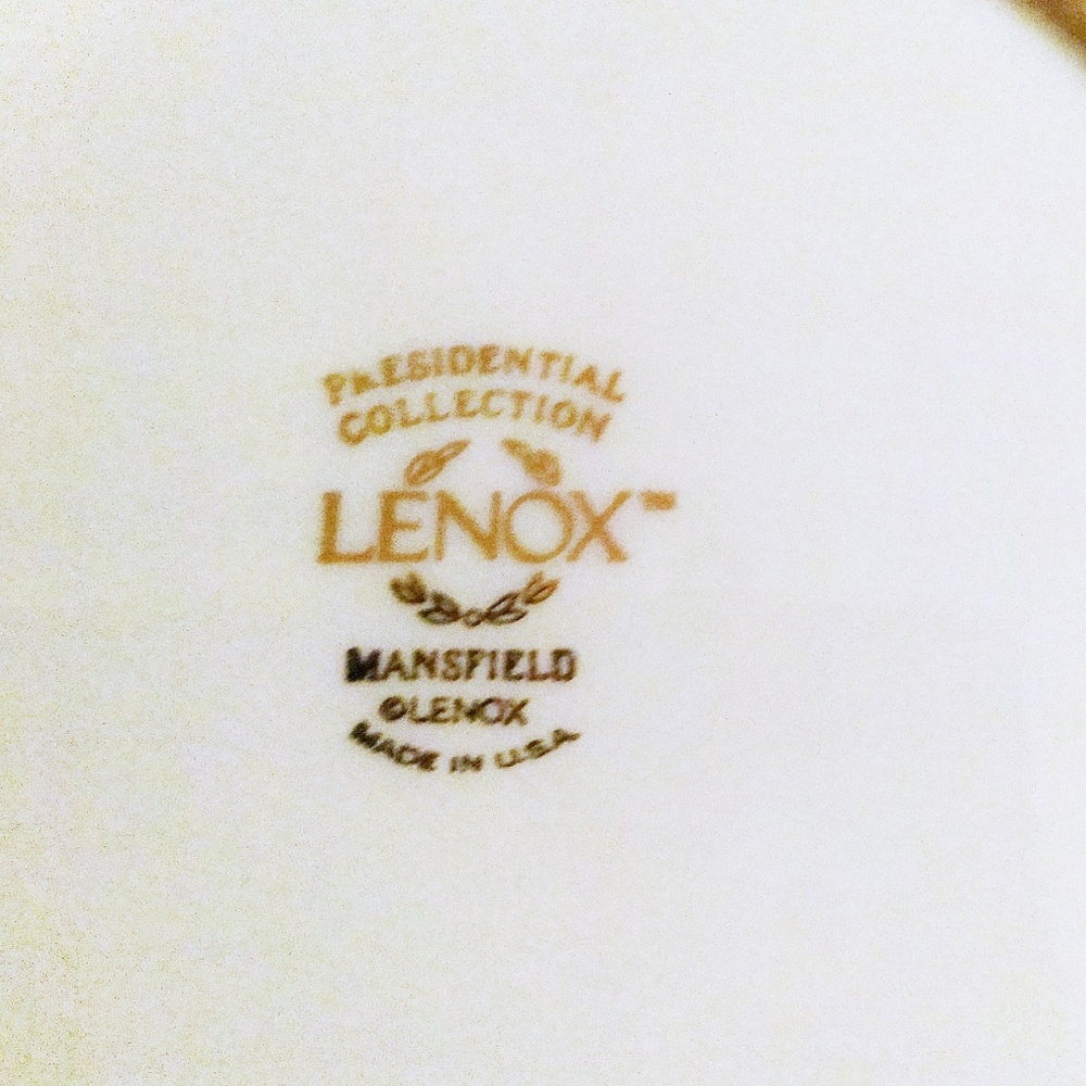 Lenox Presidential Collection Mansfield Bread Plates Set of 4 - Picture 3 of 6